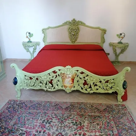 Marina Oda ve Kahvaltı Valderice