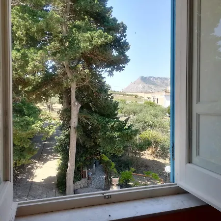 Marina Oda ve Kahvaltı Valderice