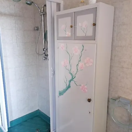 Oda ve Kahvaltı Marina 3*