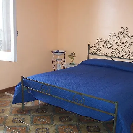 Oda ve Kahvaltı Marina Valderice