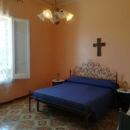 Marina Bed & Breakfast 3*