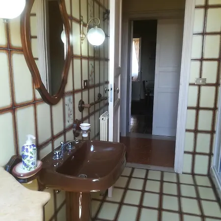 Oda ve Kahvaltı Marina 3*