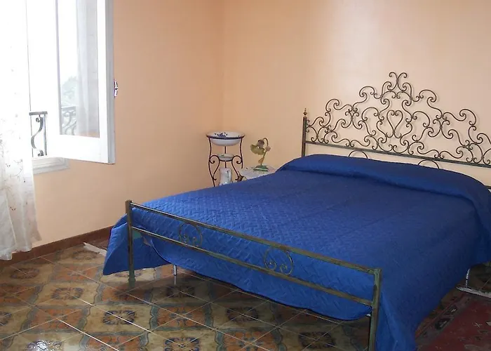 住宿加早餐酒店 Marina 瓦尔德利切