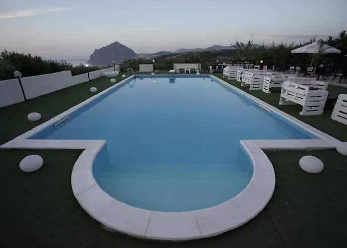 Marina 瓦尔德利切